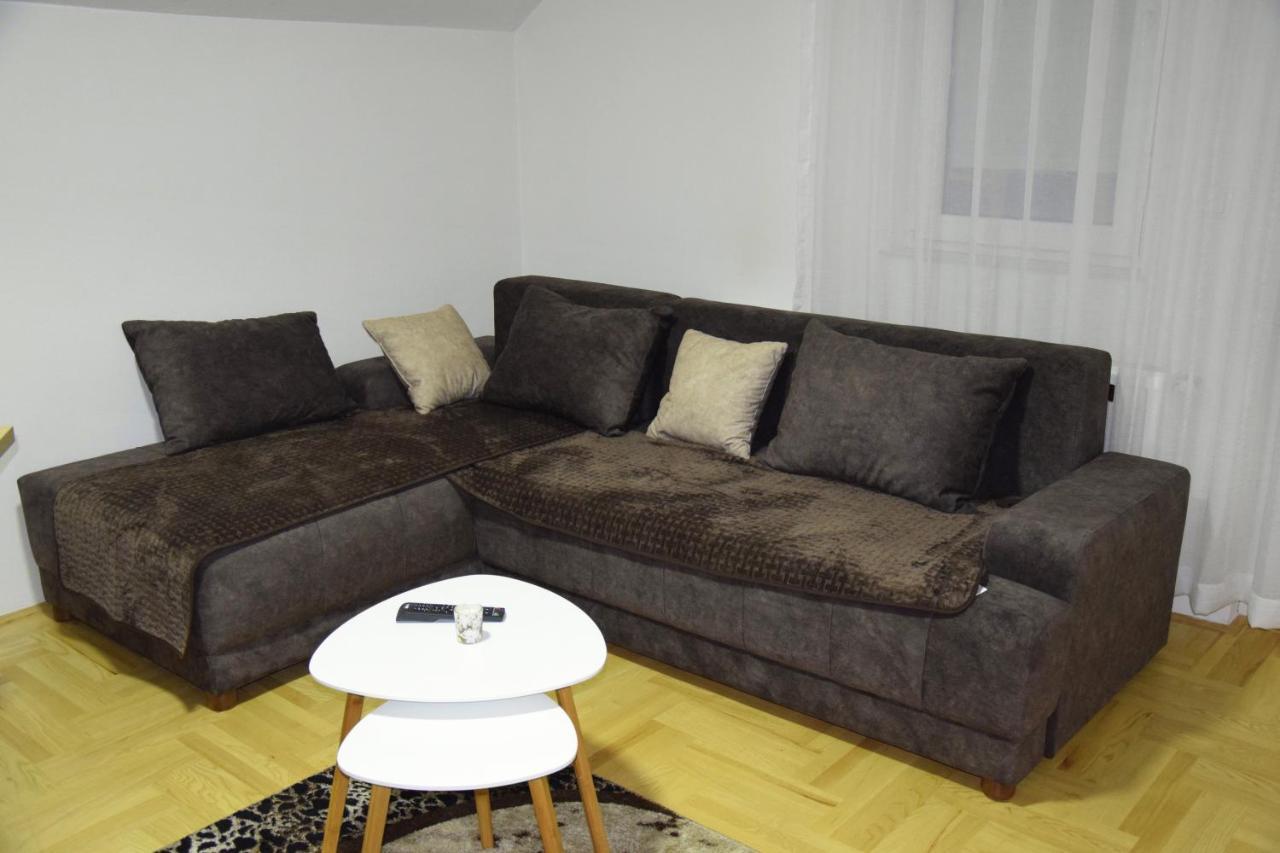 Apartmani Maric Novi Pazar Exterior foto